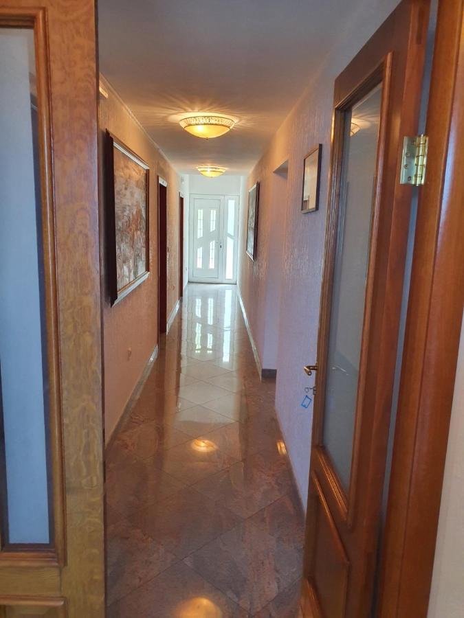 Tazex Apartments Херцег Нови Екстериор снимка