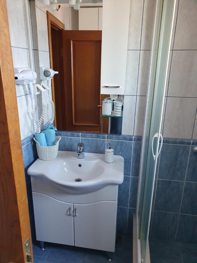 Tazex Apartments Херцег Нови Екстериор снимка