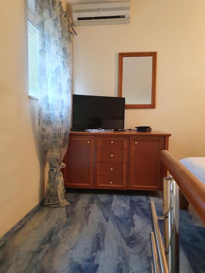 Tazex Apartments Херцег Нови Екстериор снимка