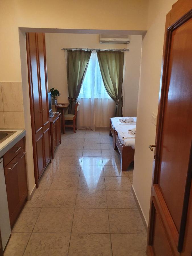 Tazex Apartments Херцег Нови Екстериор снимка