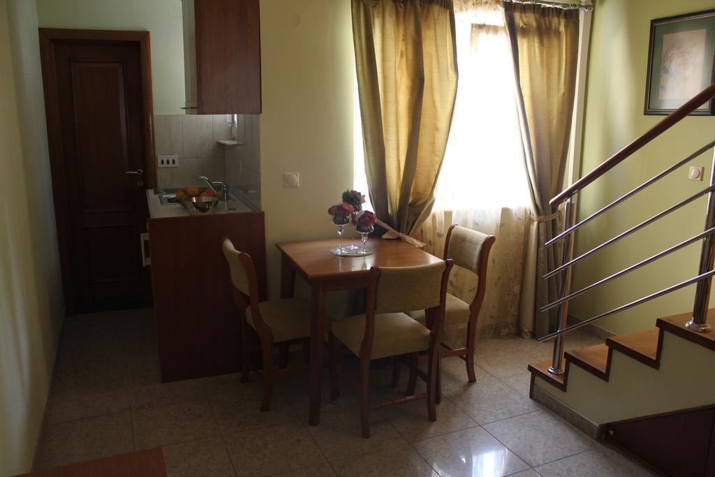 Tazex Apartments Херцег Нови Стая снимка