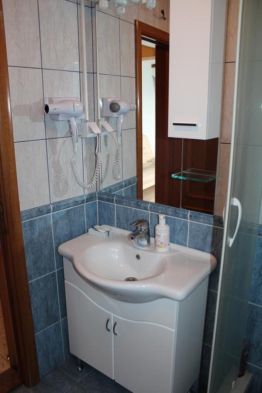 Tazex Apartments Херцег Нови Екстериор снимка